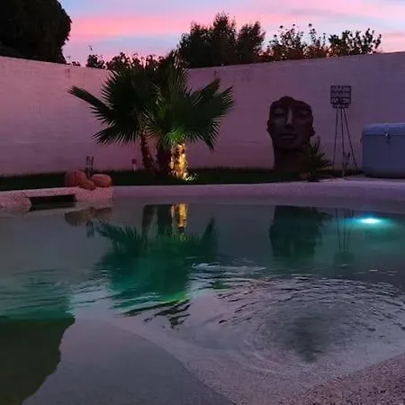 Avec Lagon Et Jacuzzi וילה *