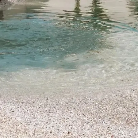 Avec Lagon Et Jacuzzi Mireval